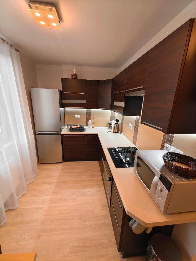 Apartman V Centru Карлови Вари Екстериор снимка