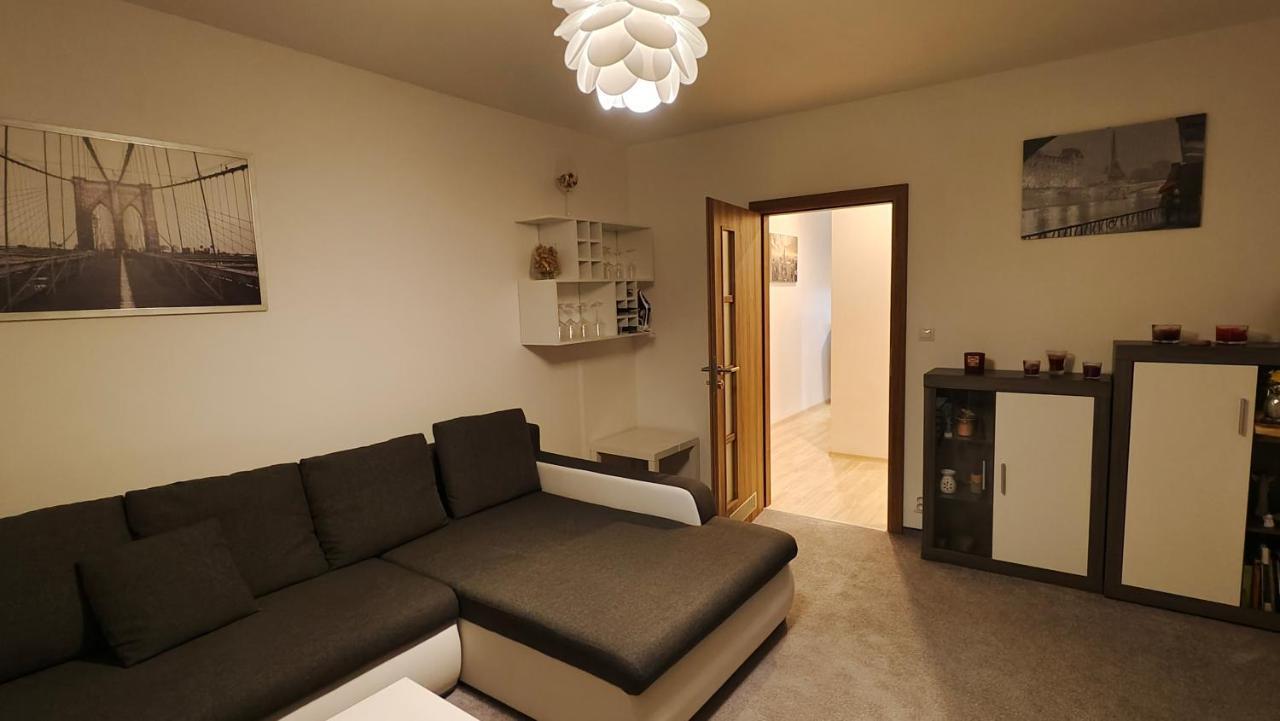 Apartman V Centru Карлови Вари Екстериор снимка
